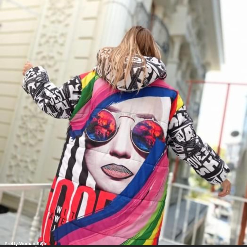 New NWT Winter zippered jacket with hood and embellished woman face size L - Picture 2 of 15